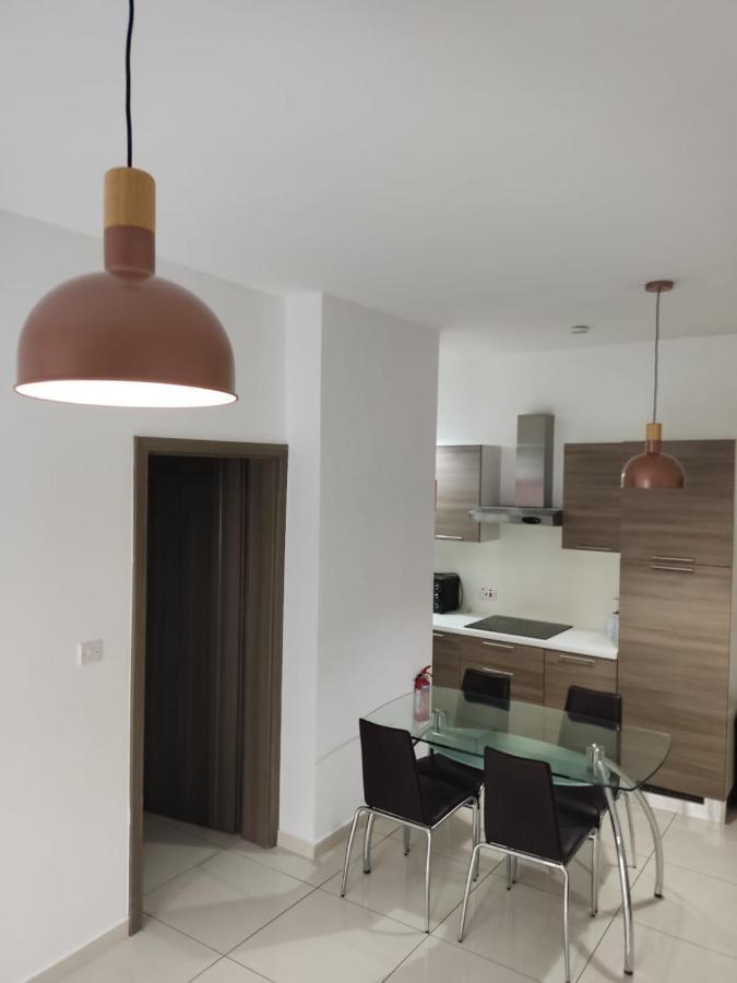 Hampton Court, Block C, N.2 Appartement St. Paul's Bay Buitenkant foto