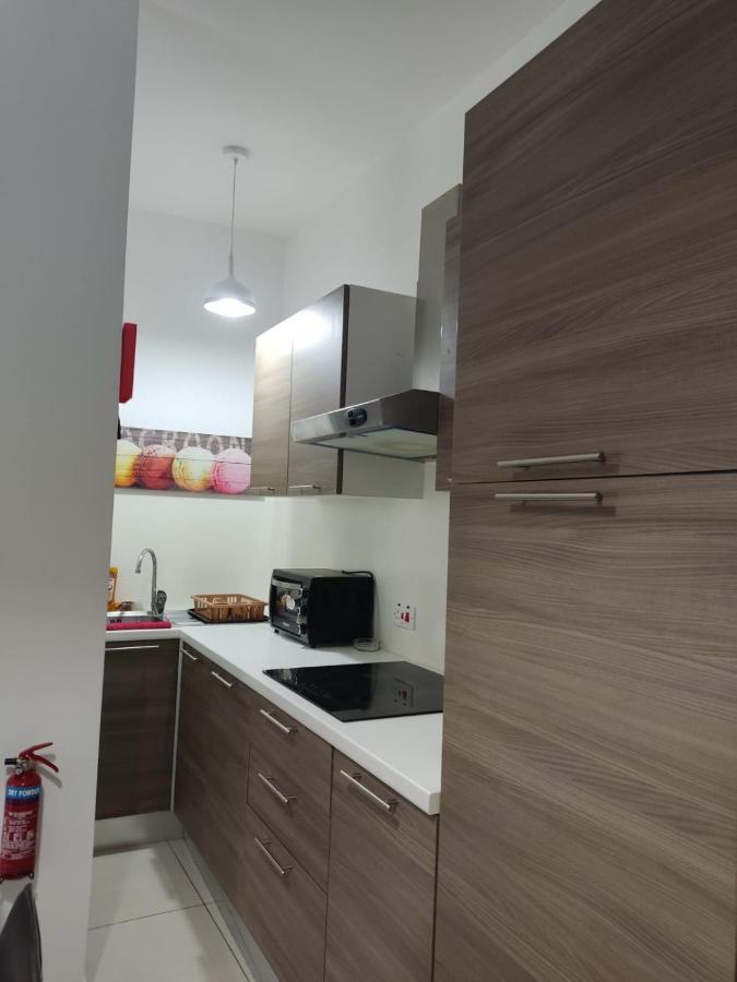 Hampton Court, Block C, N.2 Appartement St. Paul's Bay Buitenkant foto