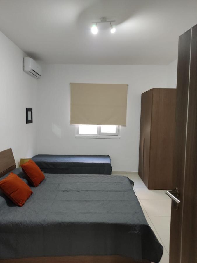 Hampton Court, Block C, N.2 Appartement St. Paul's Bay Buitenkant foto